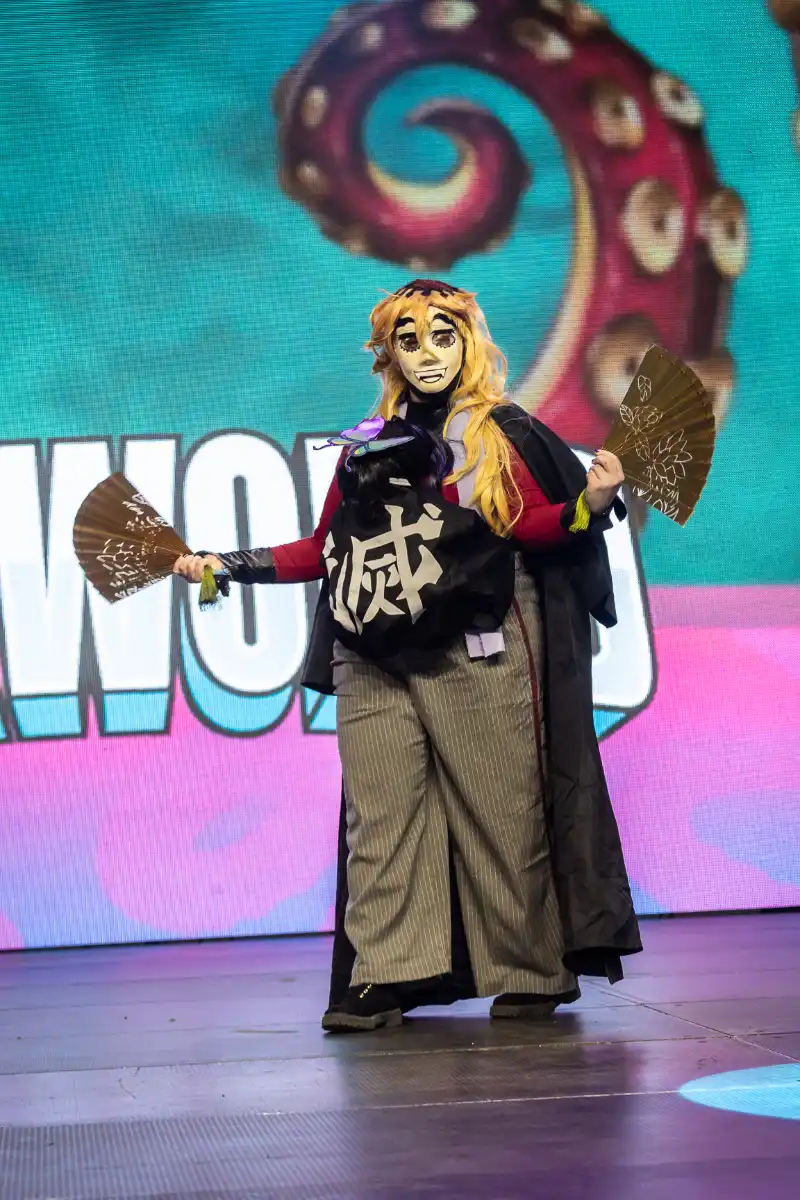 image copyright @chromaforge_cosplaypics